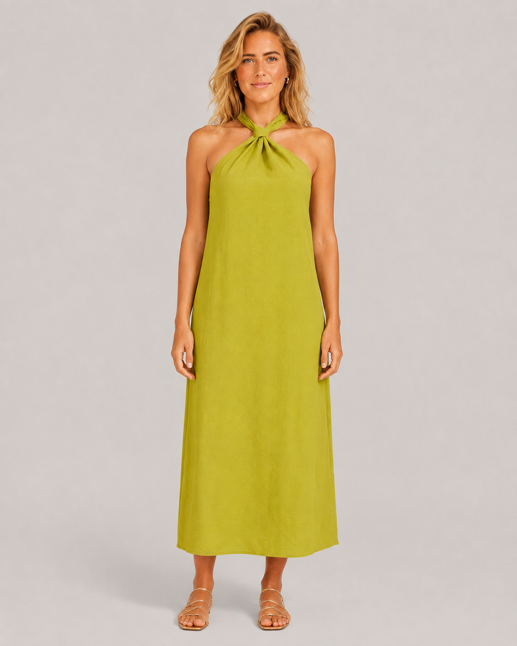 Monique - Halter Maxi-jurk met Knoopdetail