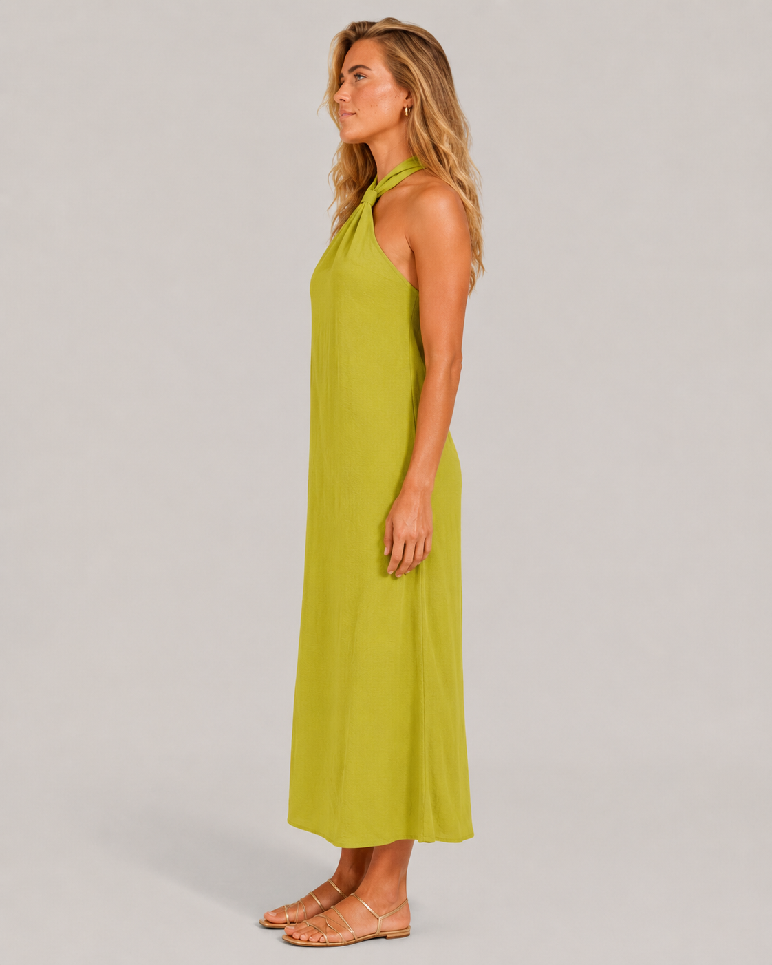 Monique - Halter Maxi-jurk met Knoopdetail