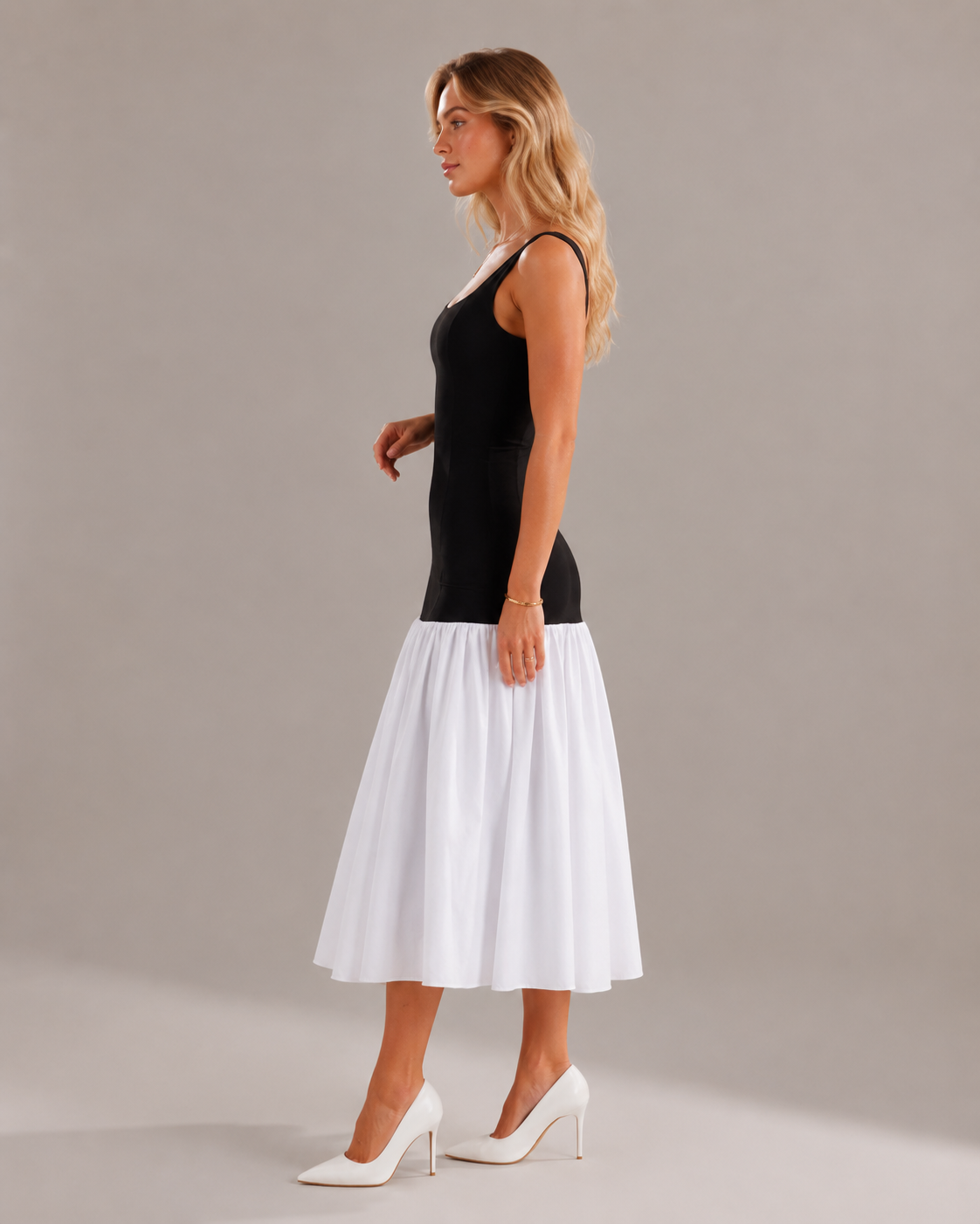 Marelle - Maxi-jurk met Rimpelrok en Brede Bandjes