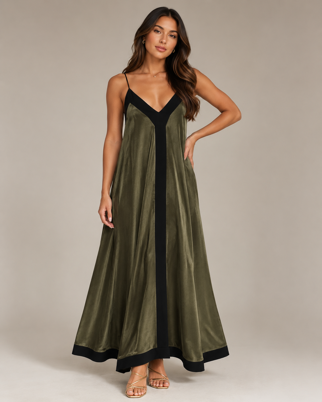 Maeve - Maxi-jurk met V-hals en Contrasterende Details
