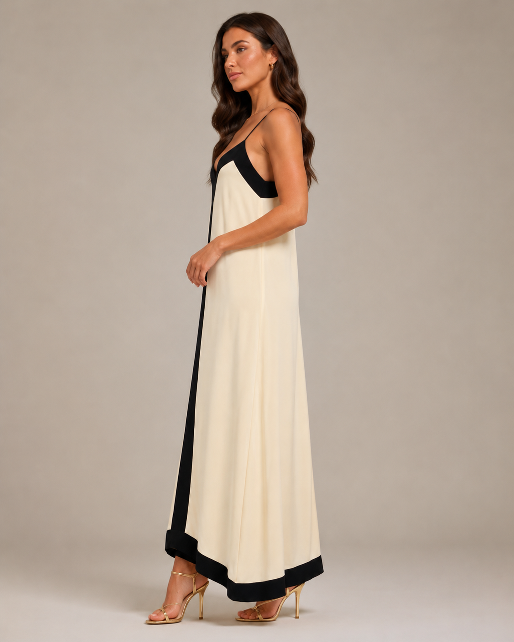 Maeve - Maxi-jurk met V-hals en Contrasterende Details