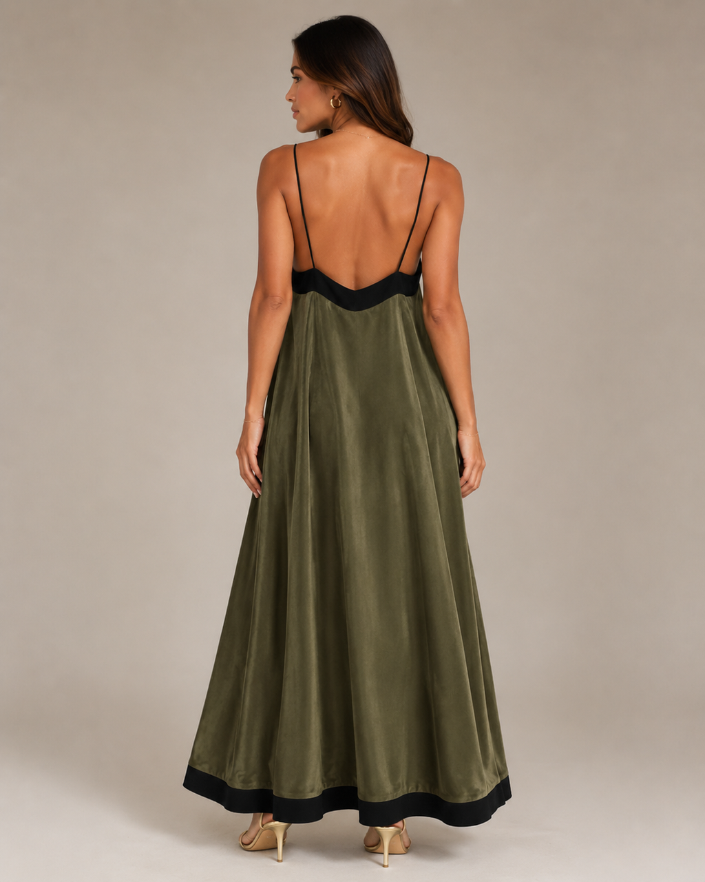 Maeve - Maxi-jurk met V-hals en Contrasterende Details