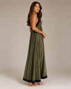 Maeve - Maxi-jurk met V-hals en Contrasterende Details