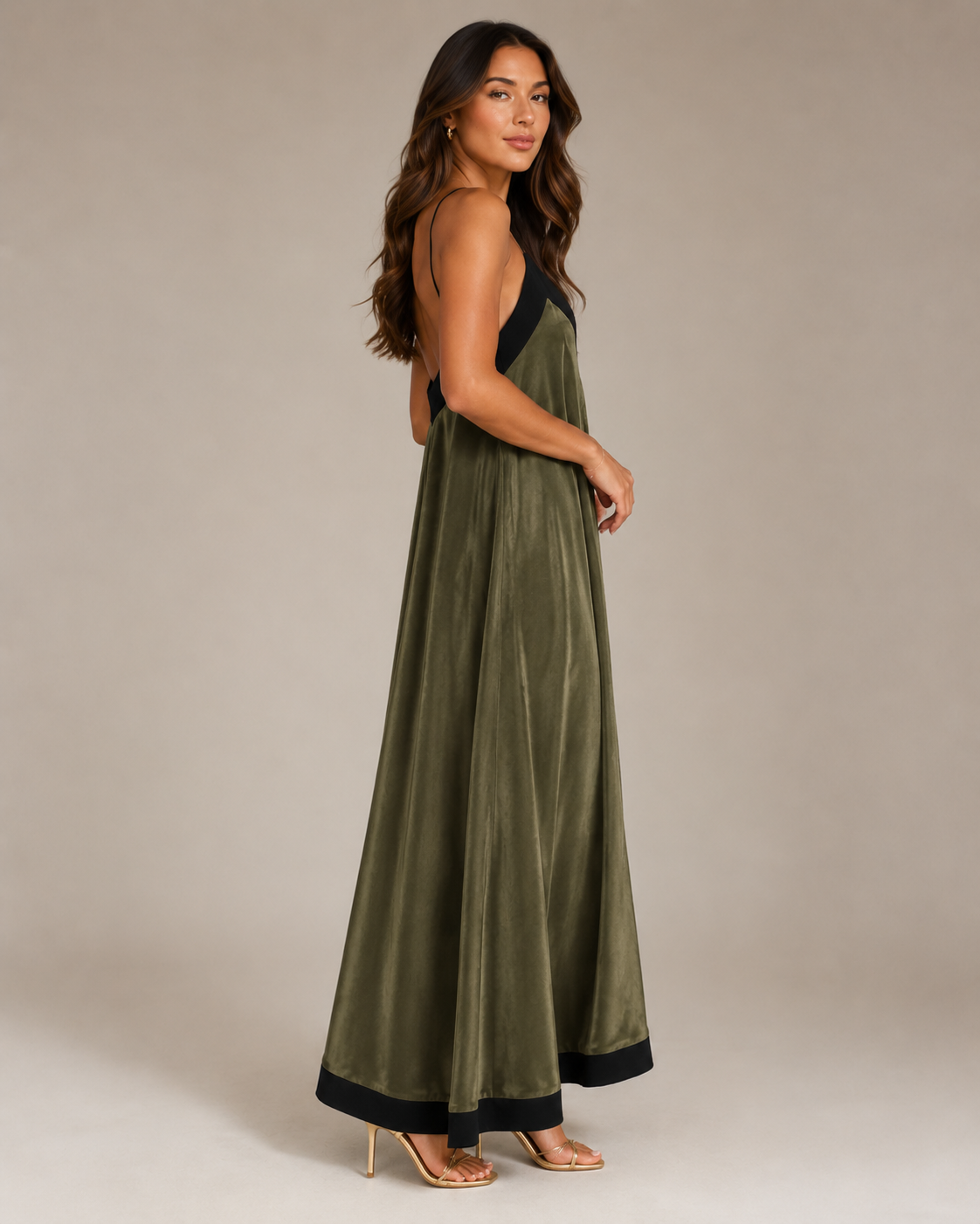 Maeve - Maxi-jurk met V-hals en Contrasterende Details