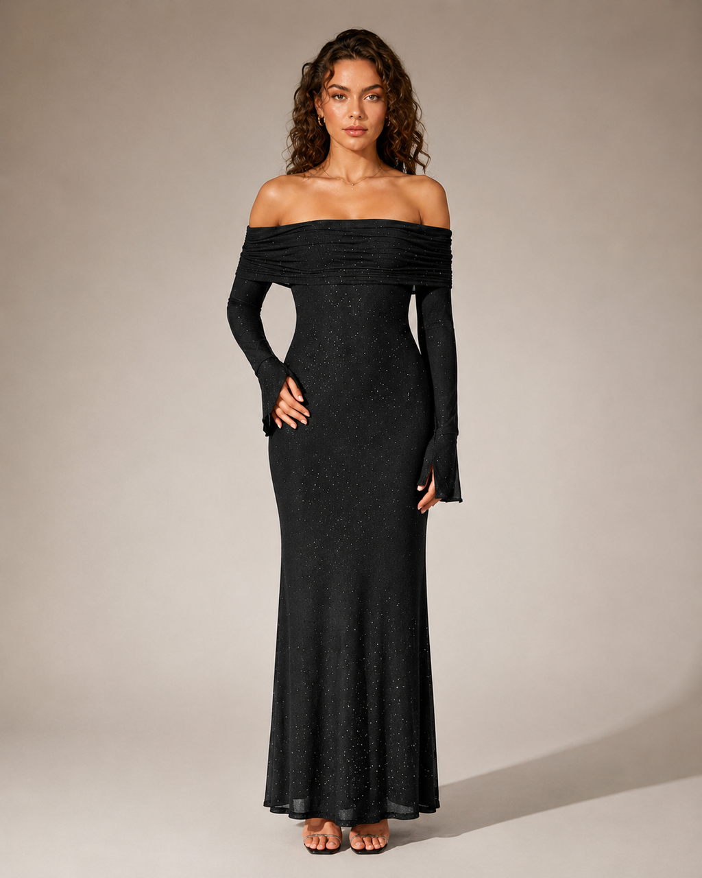 Marilou - Schouderloze Maxi-jurk met Glitter en Transparante Mouwen
