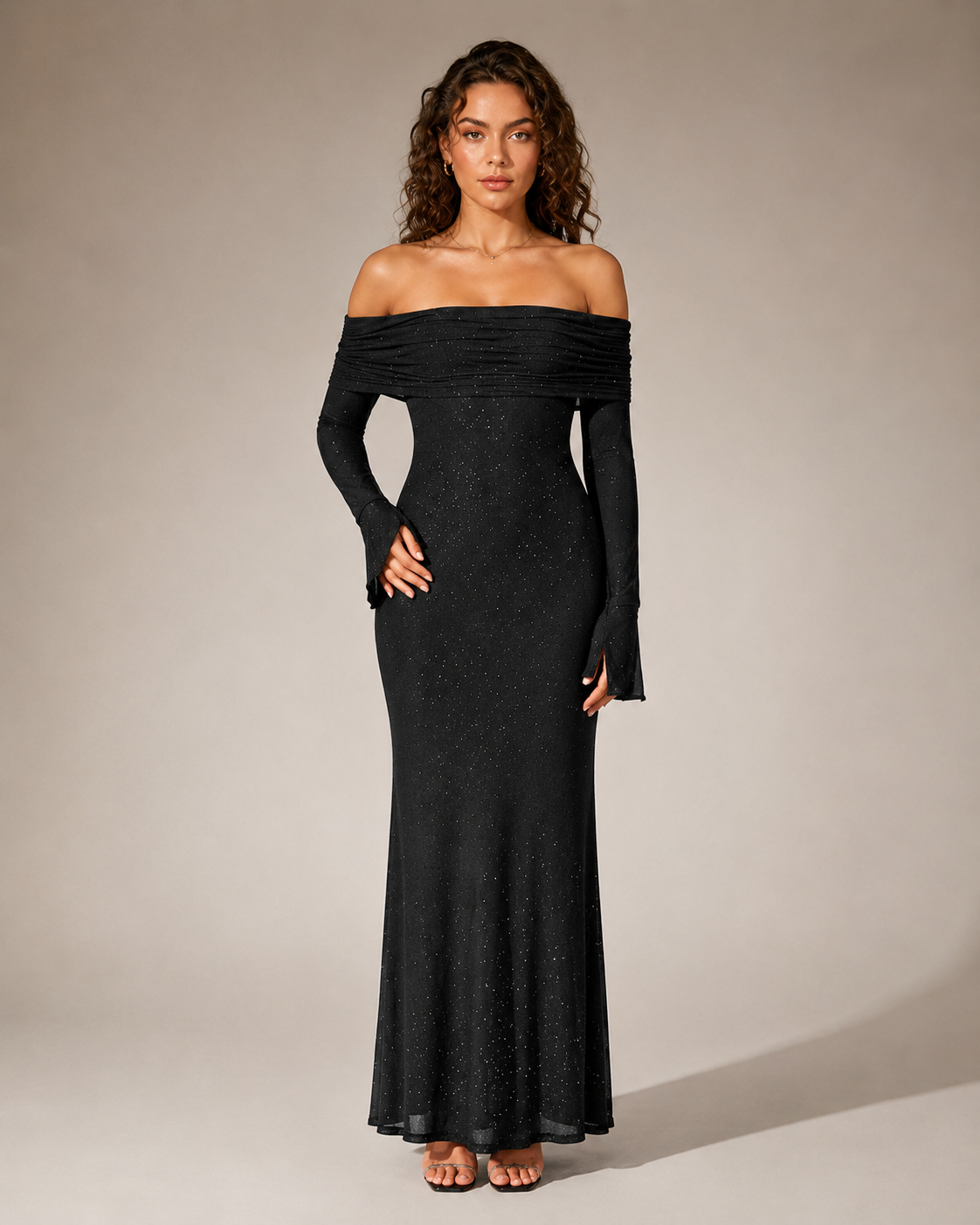 Marilou - Schouderloze Maxi-jurk met Glitter en Transparante Mouwen