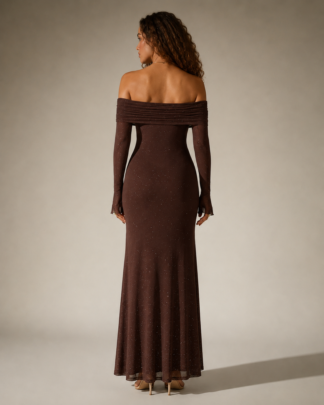 Marilou - Schouderloze Maxi-jurk met Glitter en Transparante Mouwen