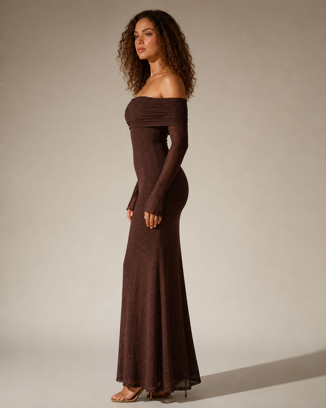 Marilou - Schouderloze Maxi-jurk met Glitter en Transparante Mouwen