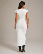 Mirella - Witte Midi-jurk met V-hals en Contrastdetails