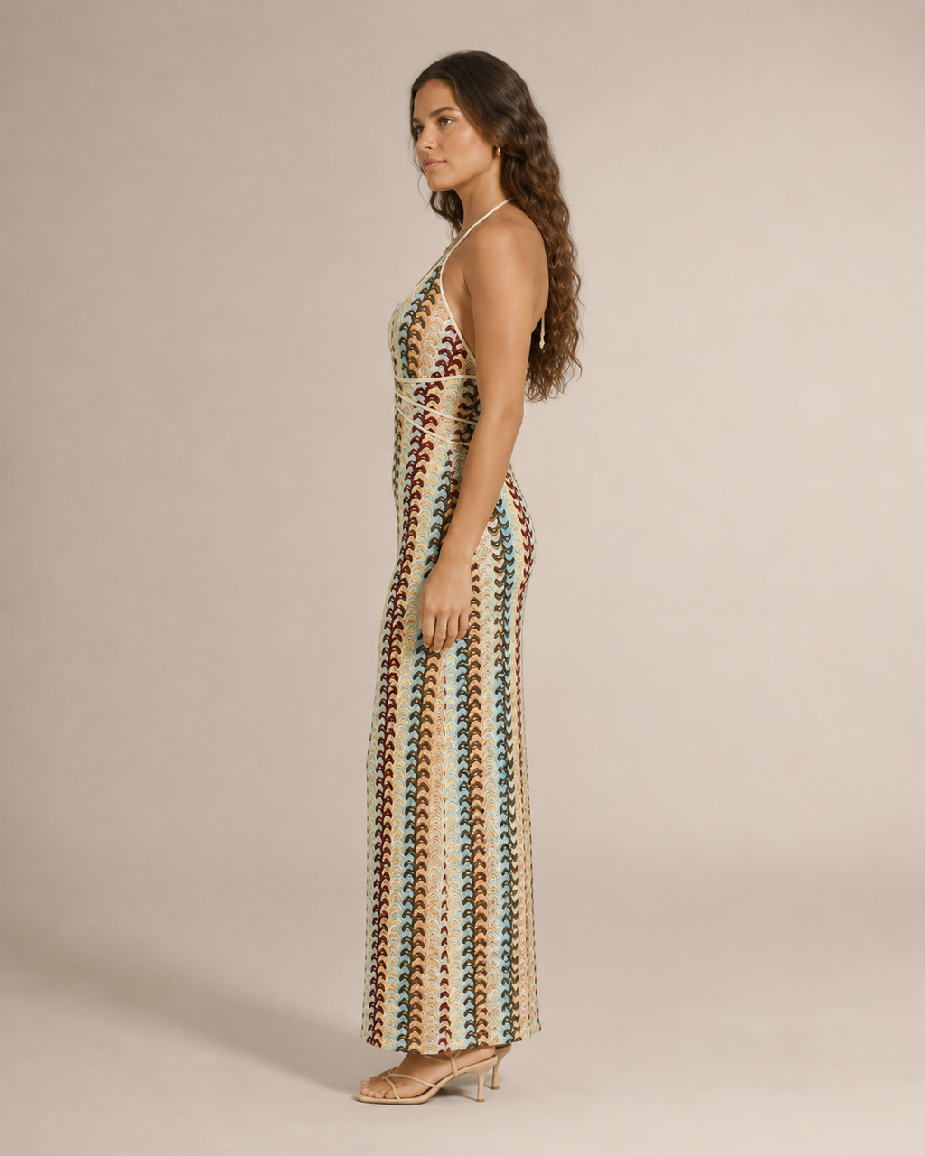 Myrthe - Halter Maxi-jurk met Retro Golfpatroon en Open Rug