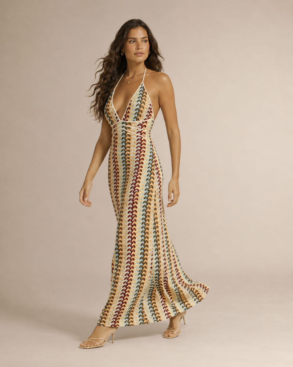 Myrthe - Halter Maxi-jurk met Retro Golfpatroon en Open Rug