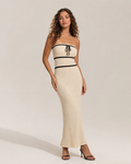 Megan - Crème Bouclé Jurk met Off-shoulder Halslijn en Contrastbies