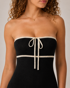 Megan - Crème Bouclé Jurk met Off-shoulder Halslijn en Contrastbies