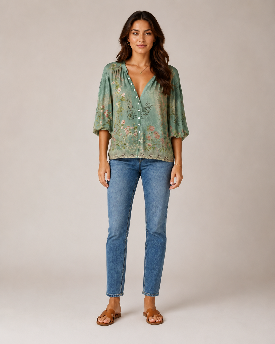 Nova - Blouse met Bloemenprint en Knoopdetail
