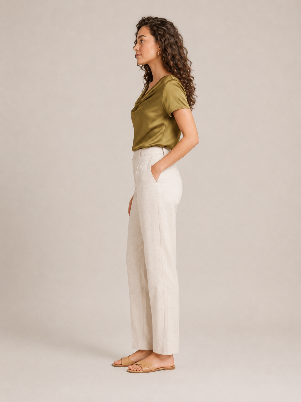 Nadja - Blouse met Gedrapeerde Halslijn en Korte Mouwen