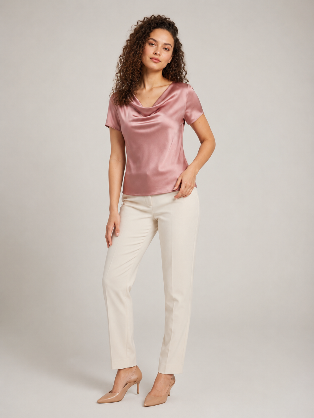 Nadja - Blouse met Gedrapeerde Halslijn en Korte Mouwen
