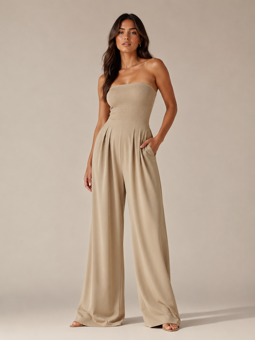 Nien - Strapless Jumpsuit met Vloeiende Pijpen