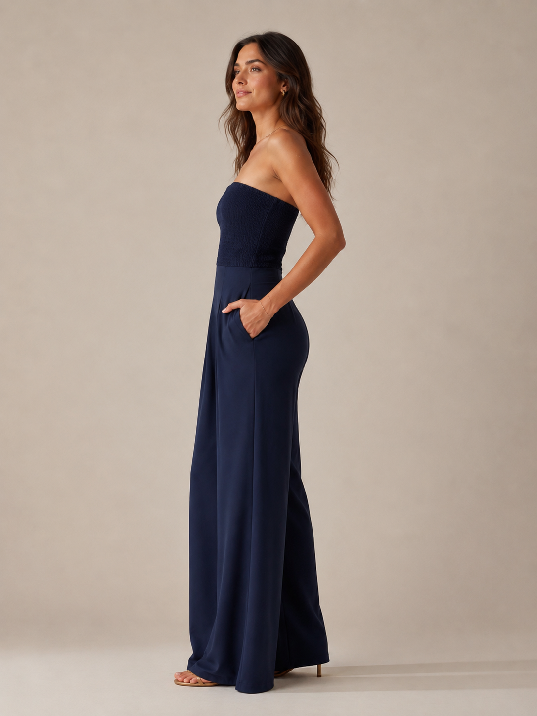 Nien - Strapless Jumpsuit met Vloeiende Pijpen