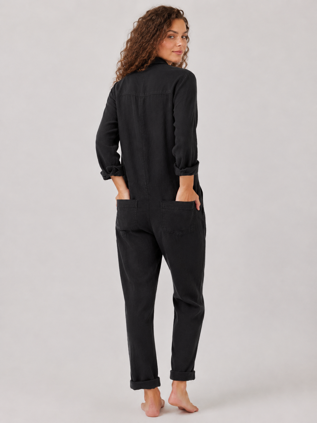 Nieke - Jumpsuit met Lange Mouwen en Vloeiende Pasvorm