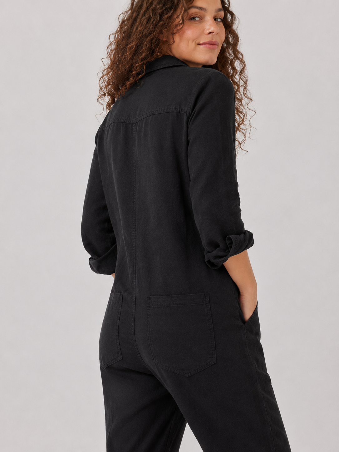 Nieke - Jumpsuit met Lange Mouwen en Vloeiende Pasvorm