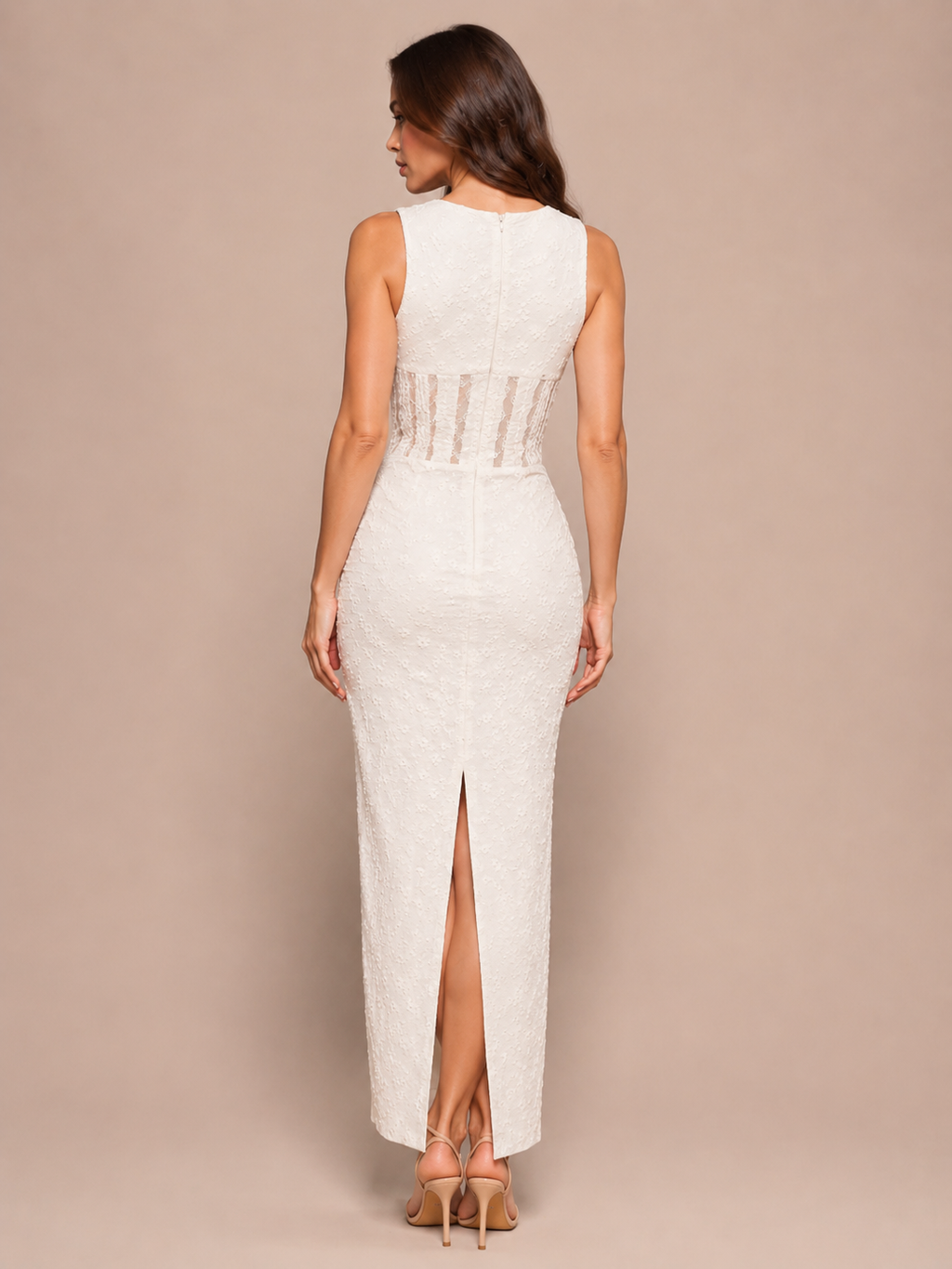 Sarina - Witte Maxi-jurk Met V-hals En Geborduurde Details