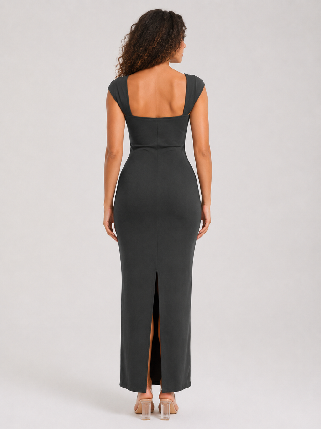 Solviane - Mouwloze Slim Fit Maxi-jurk Met Vierkante Hals