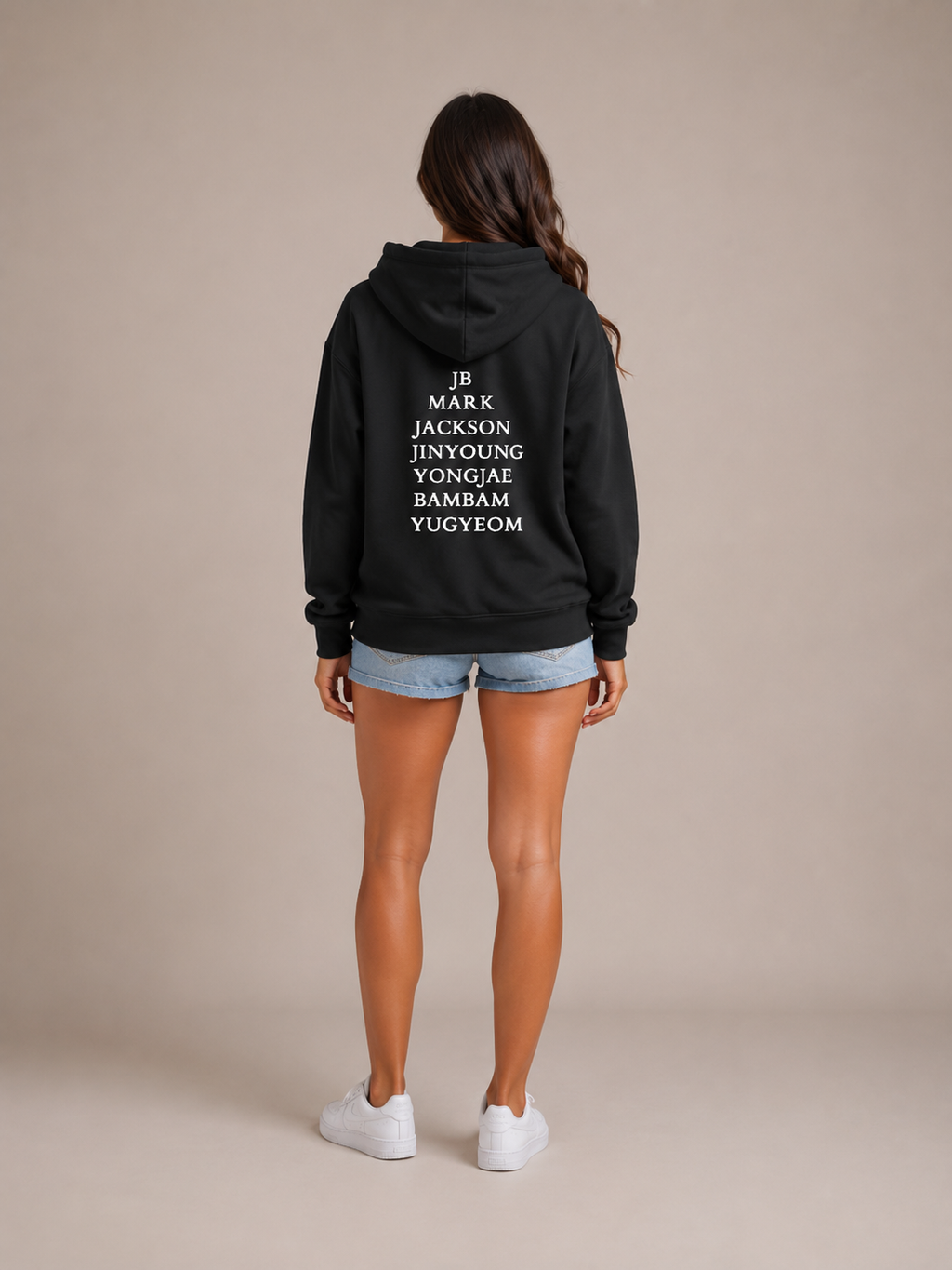 Serilda - Dames Hoodie Met Letterprint En Kangoeroezak