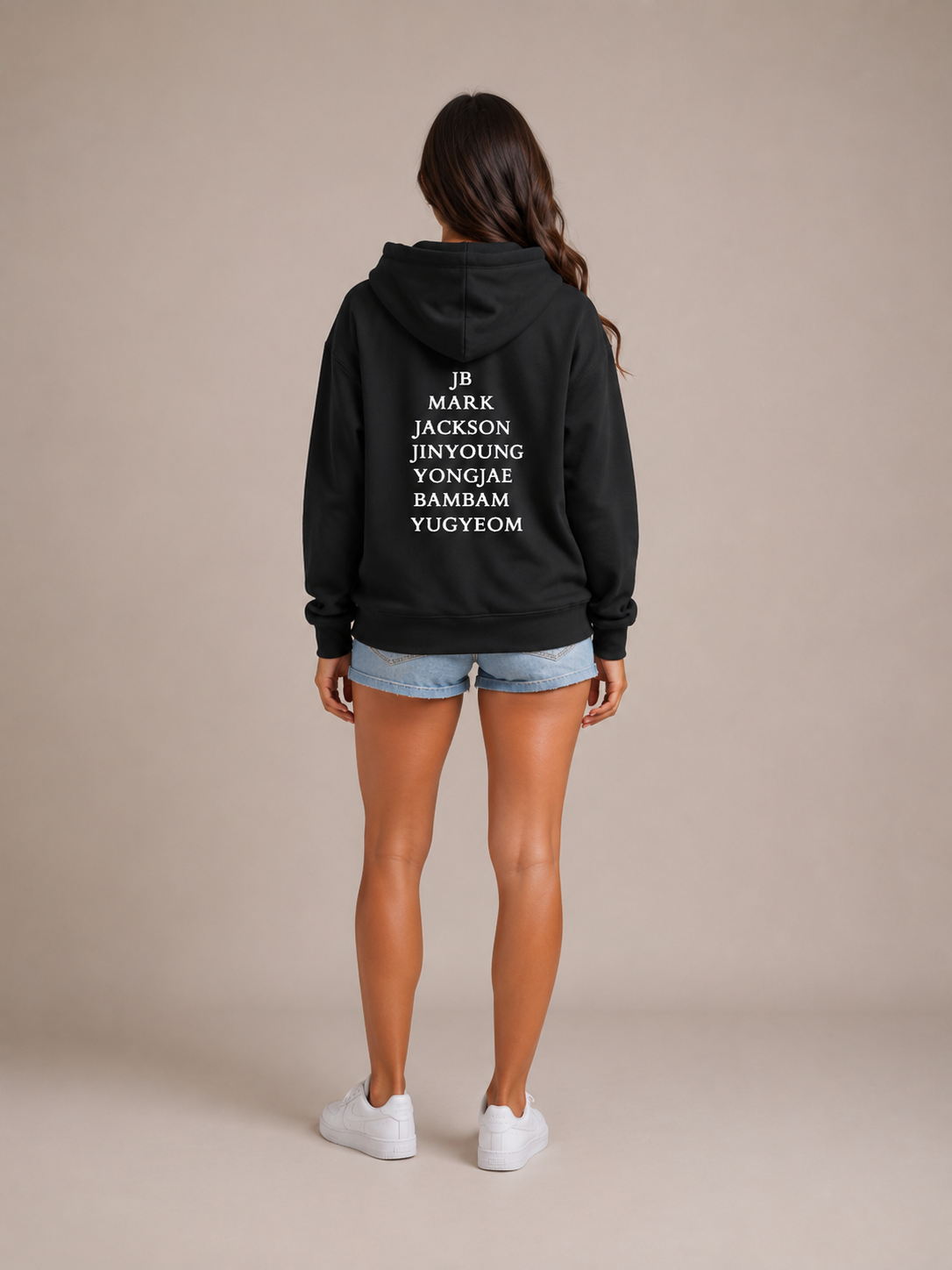Serilda - Dames Hoodie Met Letterprint En Kangoeroezak