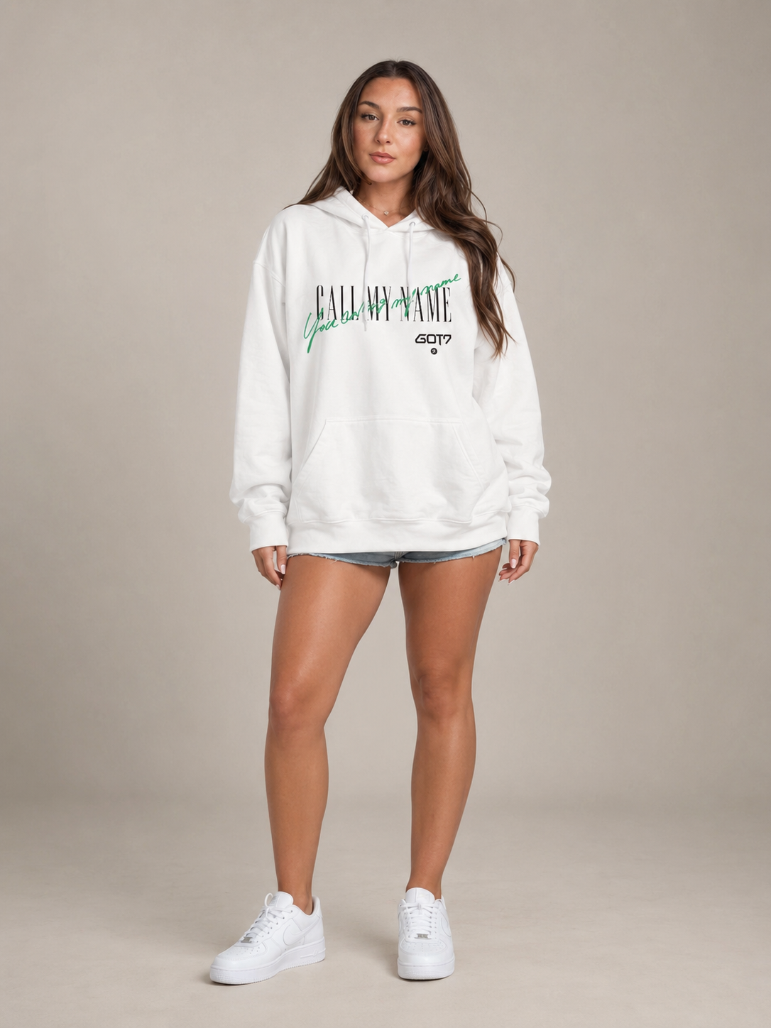 Serilda - Dames Hoodie Met Letterprint En Kangoeroezak