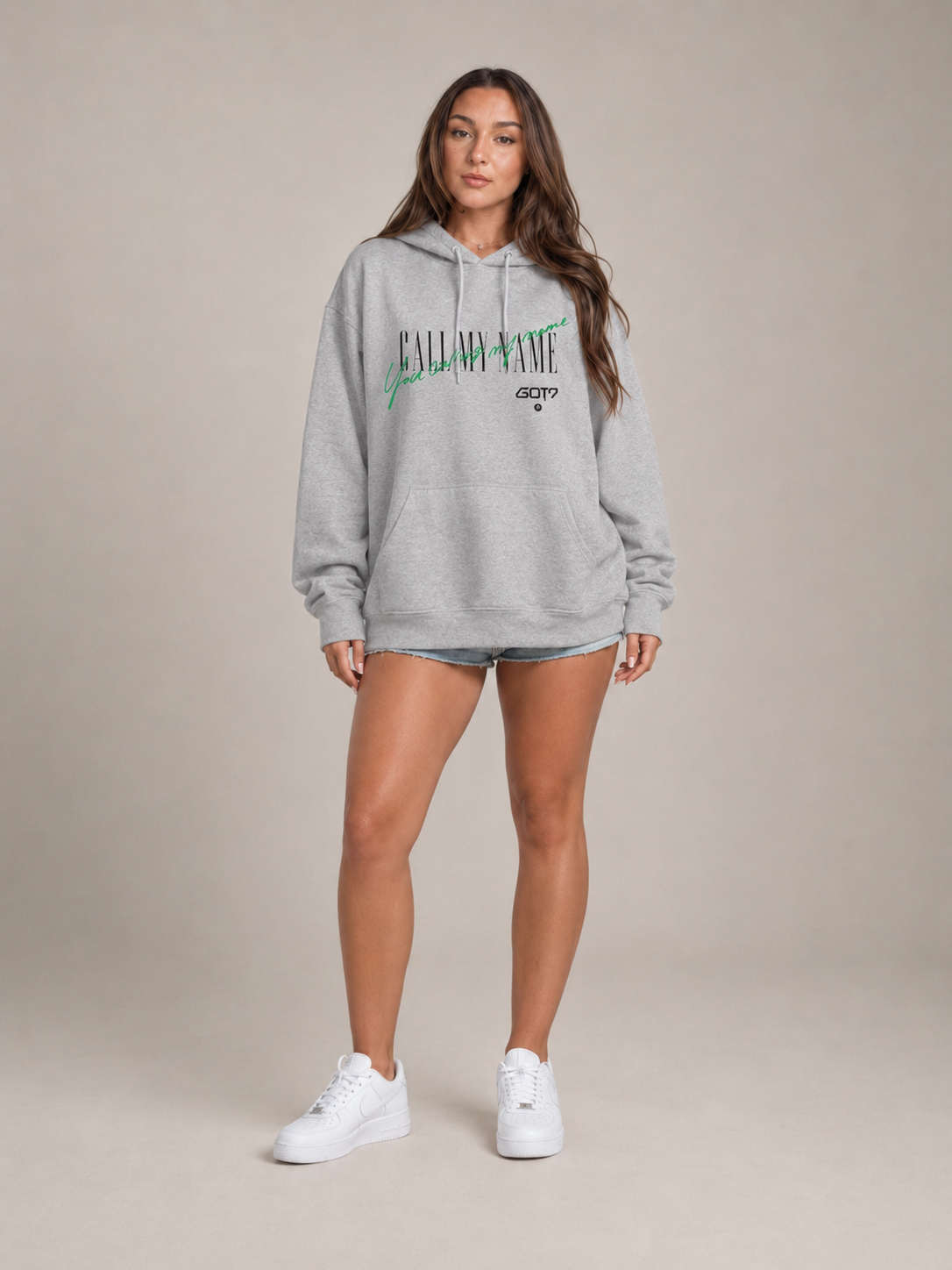 Serilda - Dames Hoodie Met Letterprint En Kangoeroezak