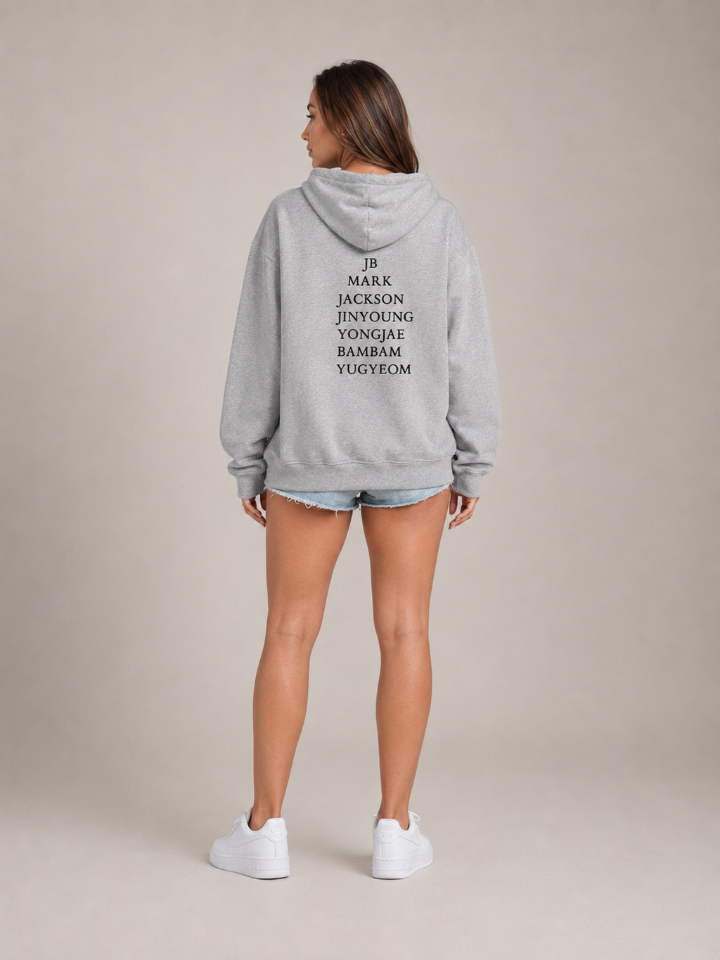 Serilda - Dames Hoodie Met Letterprint En Kangoeroezak