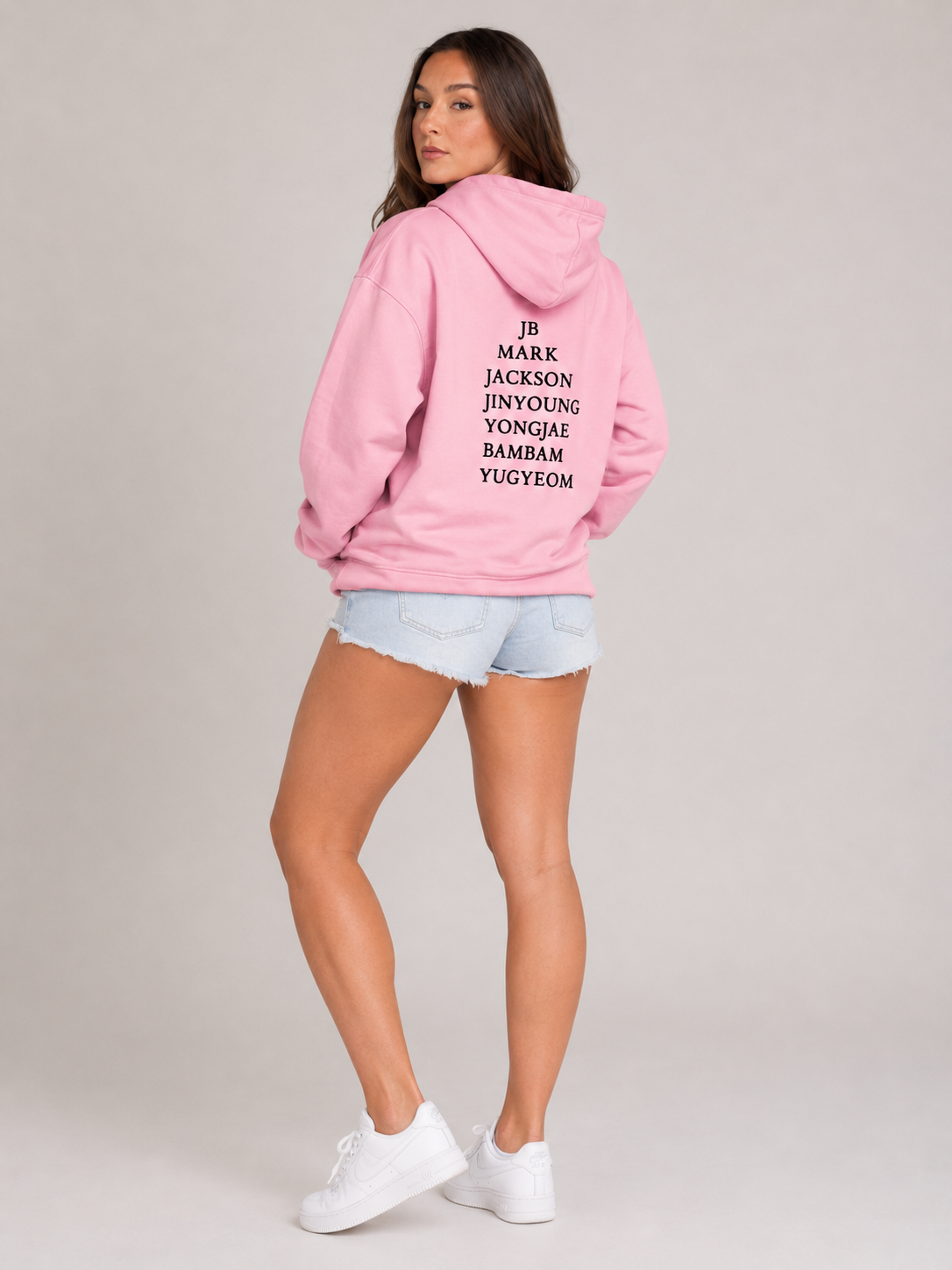 Serilda - Dames Hoodie Met Letterprint En Kangoeroezak
