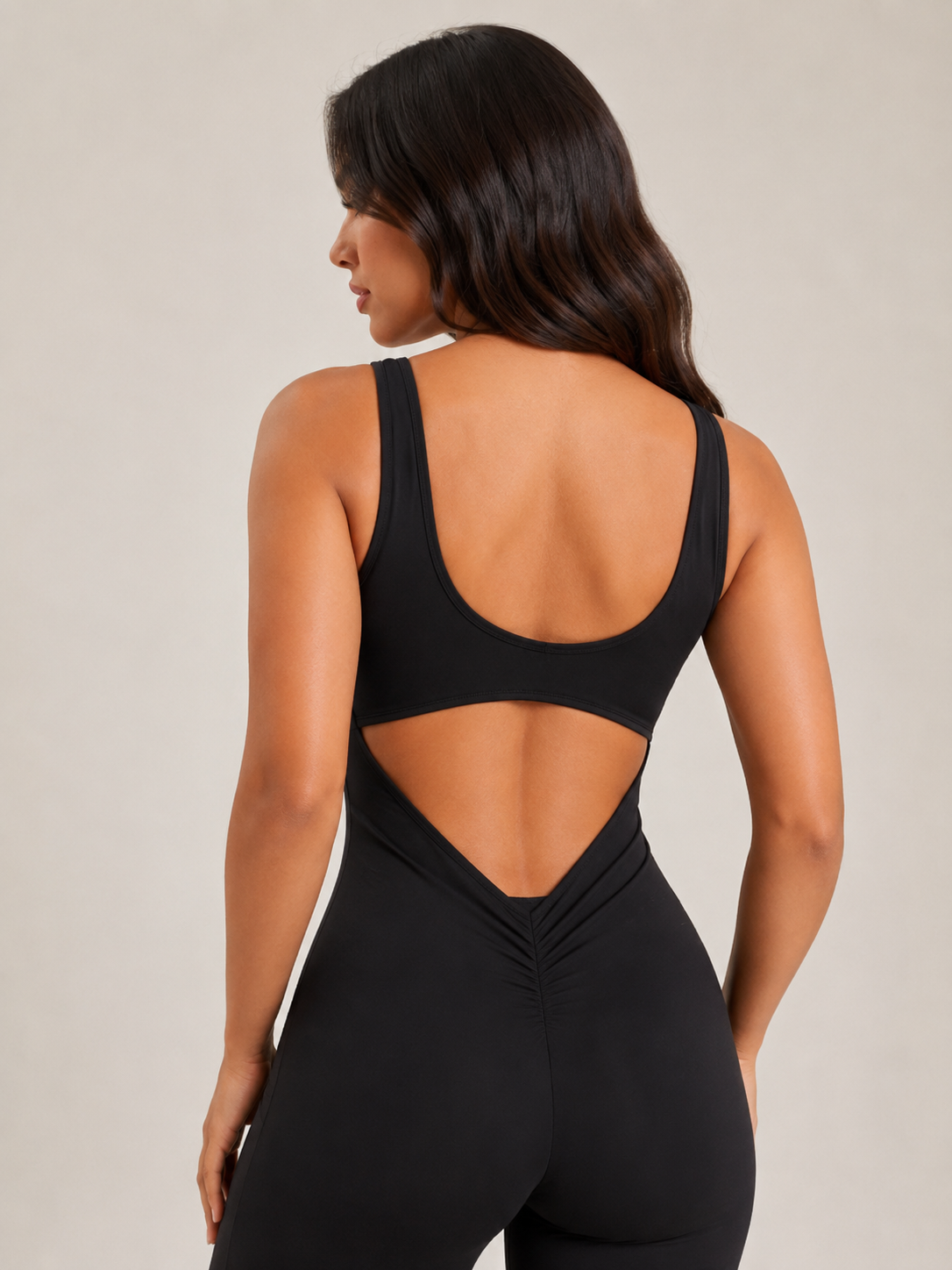 Savelina - Dames Jumpsuit Met Open Rug En Lange Pijp