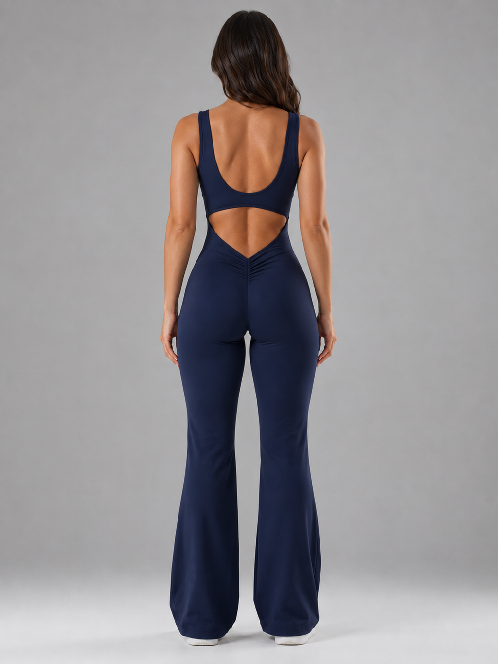 Savelina - Dames Jumpsuit Met Open Rug En Lange Pijp
