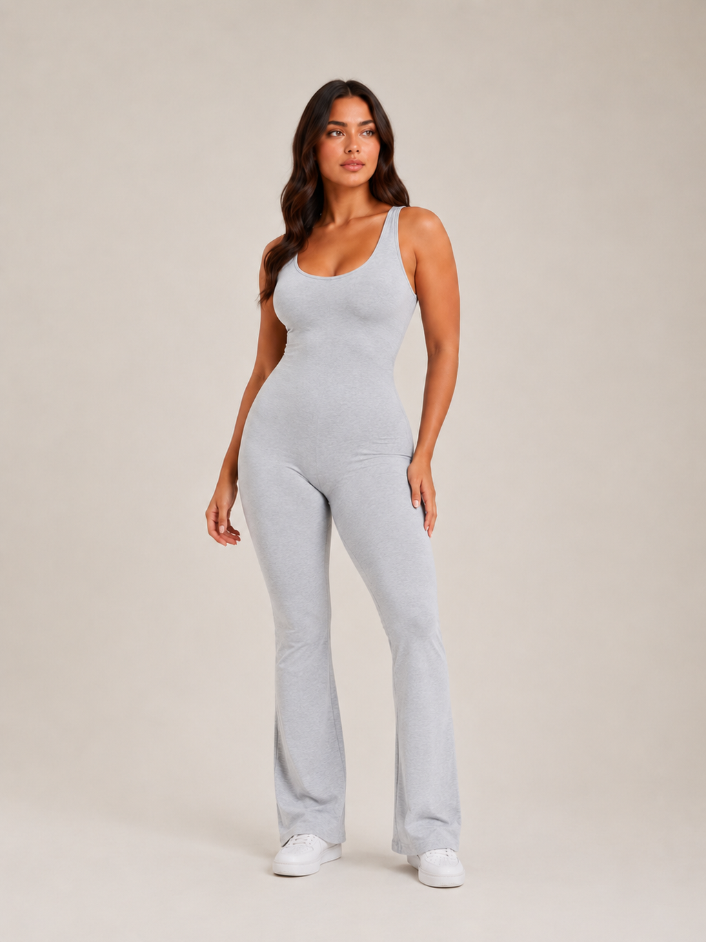 Sidonie - Dames Jumpsuit Met Open Rug En Flared Pijpen
