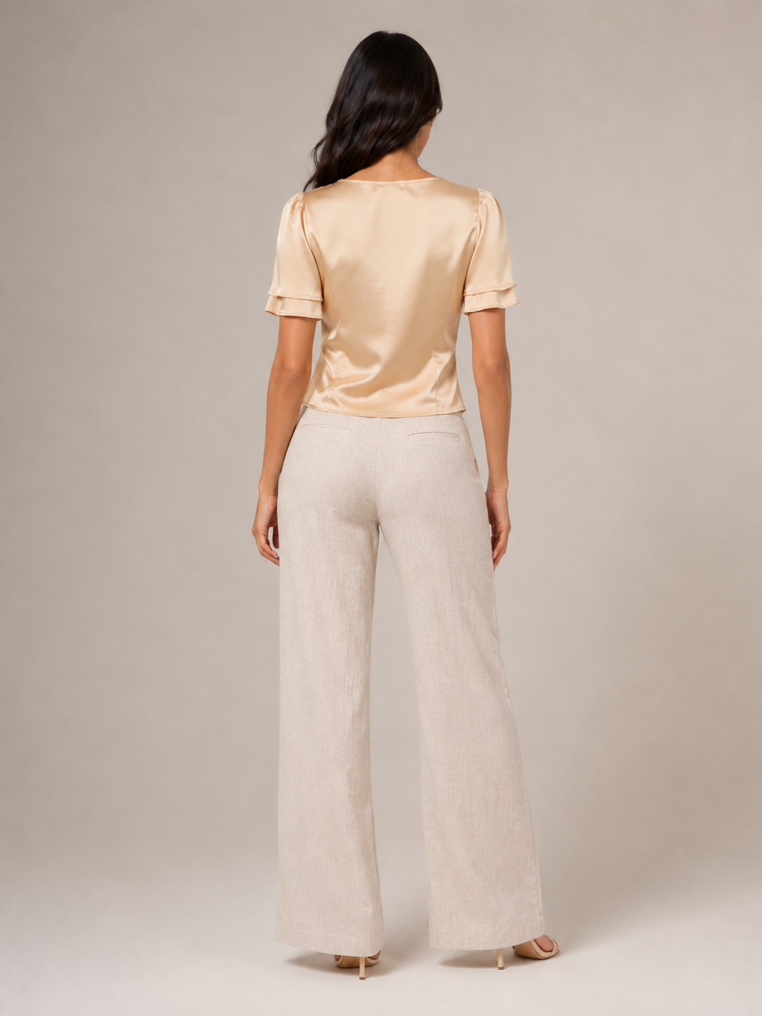 Pien - Dames slim fit top met kant en korte mouwen
