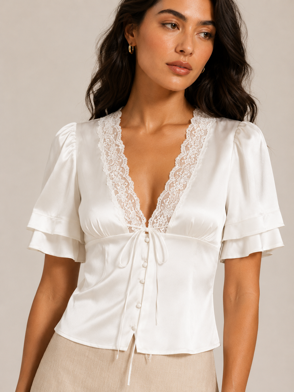 Pien - Dames slim fit top met kant en korte mouwen