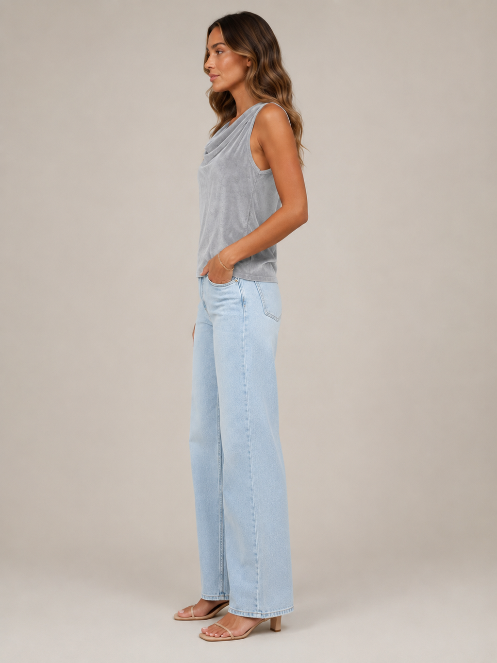 Sanelle - Dames Top Met Watervalhals En Fluweellook