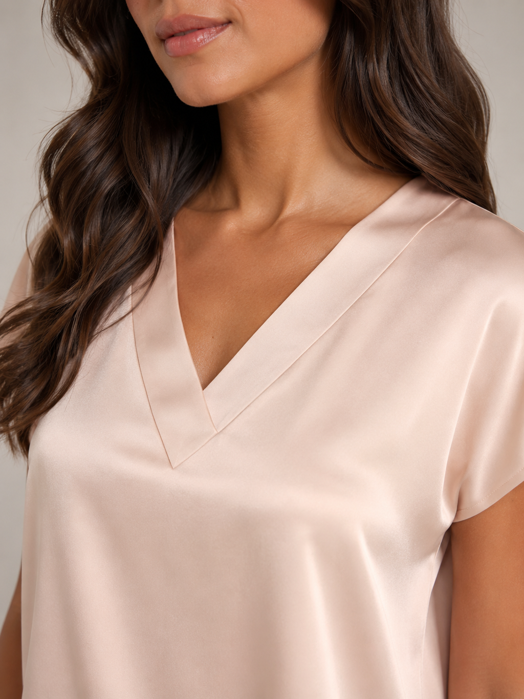 Soreline - Dames Satijnlook Blouse Met V-hals En Drapering