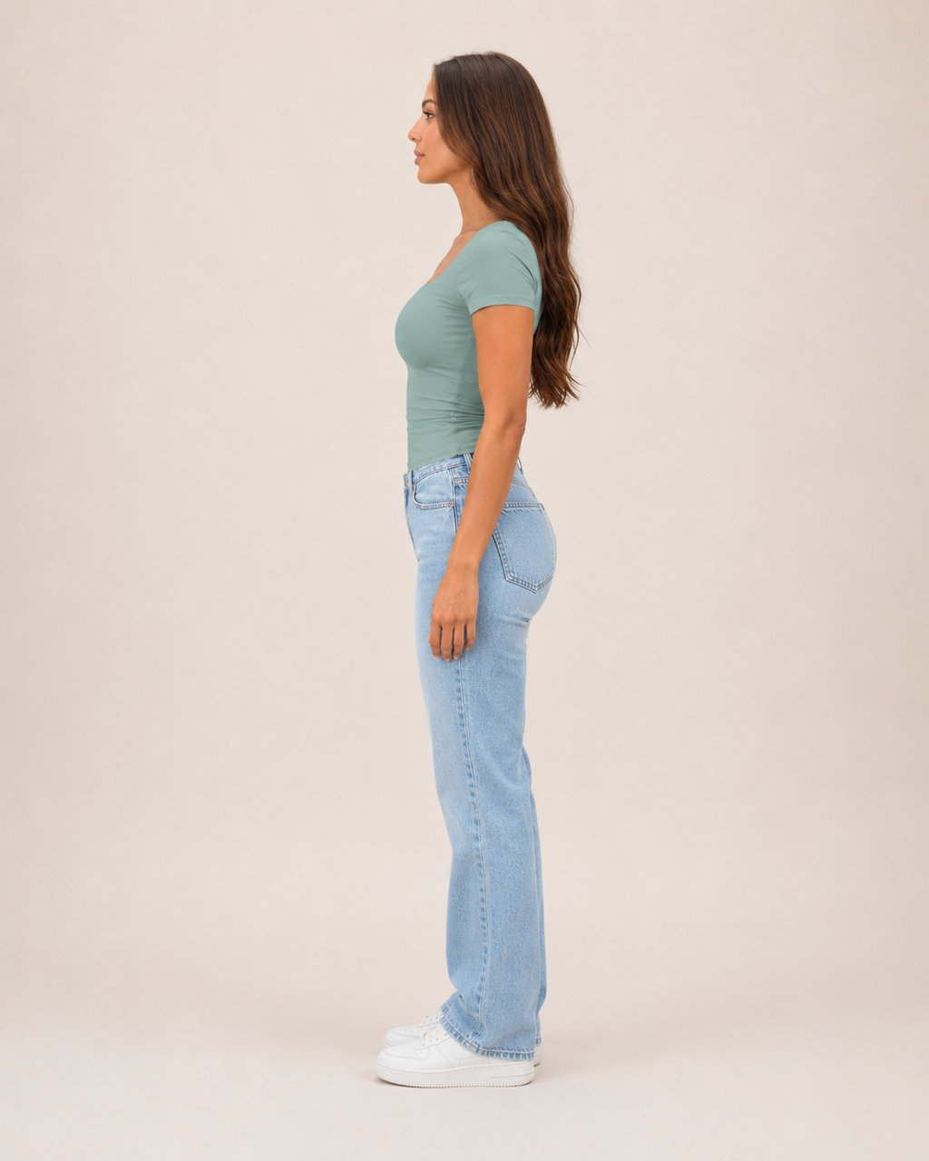 Ivara - Slim Fit Dames T-shirt Met U-hals