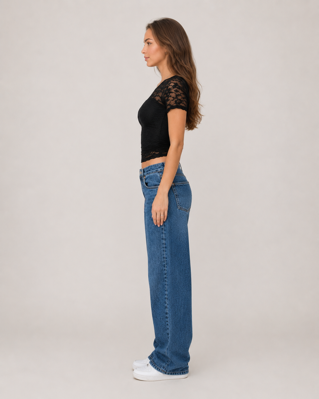Ilena - Zwart Dames T-shirt Met Kanten Details