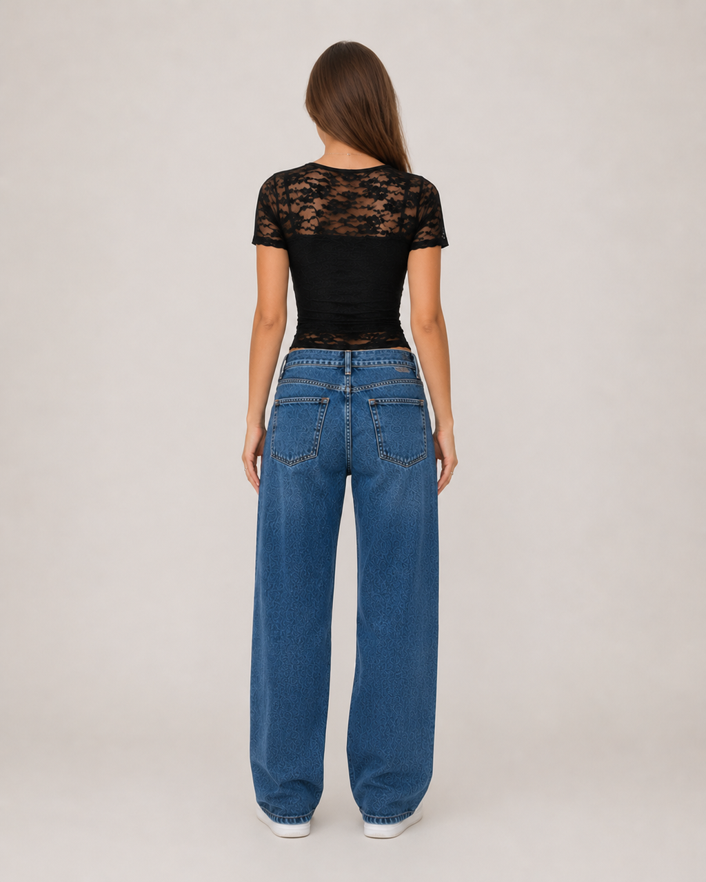 Ilena - Zwart Dames T-shirt Met Kanten Details