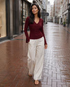 Jara - Bordeauxrode Jersey Top Met V-hals