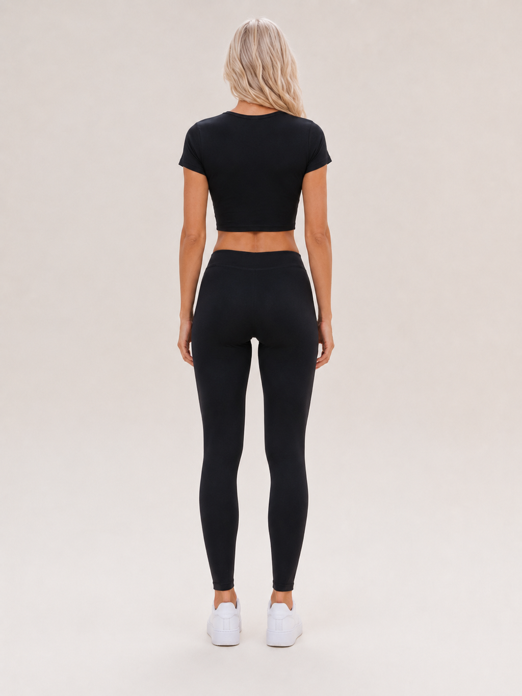 Joya - Zwart Crop T-shirt Met Witte Tekstprint