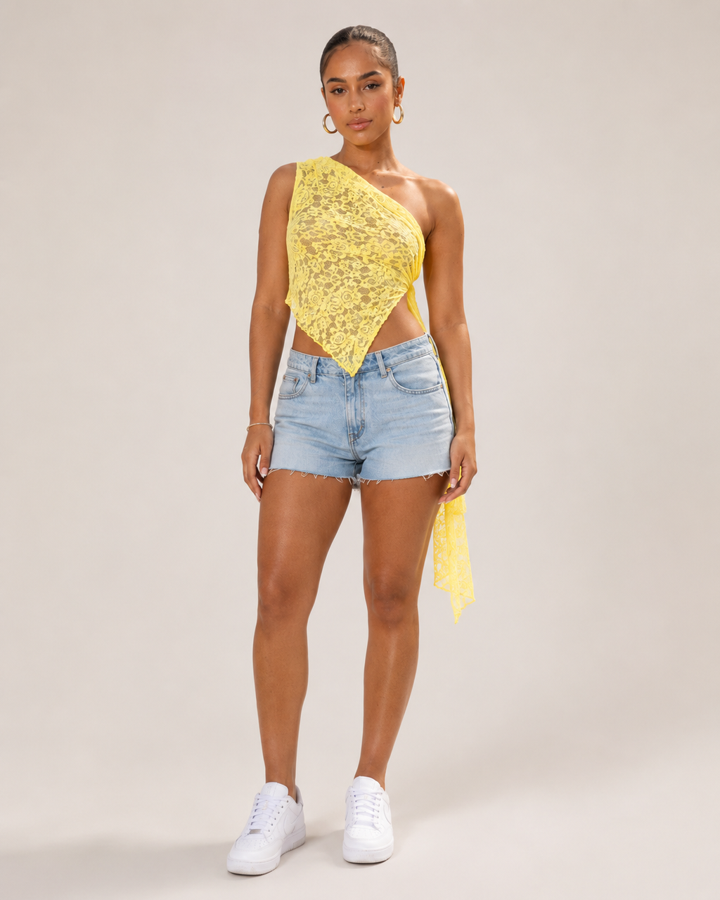 Janira - Kanten One-Shoulder Top Met Asymmetrische Halslijn