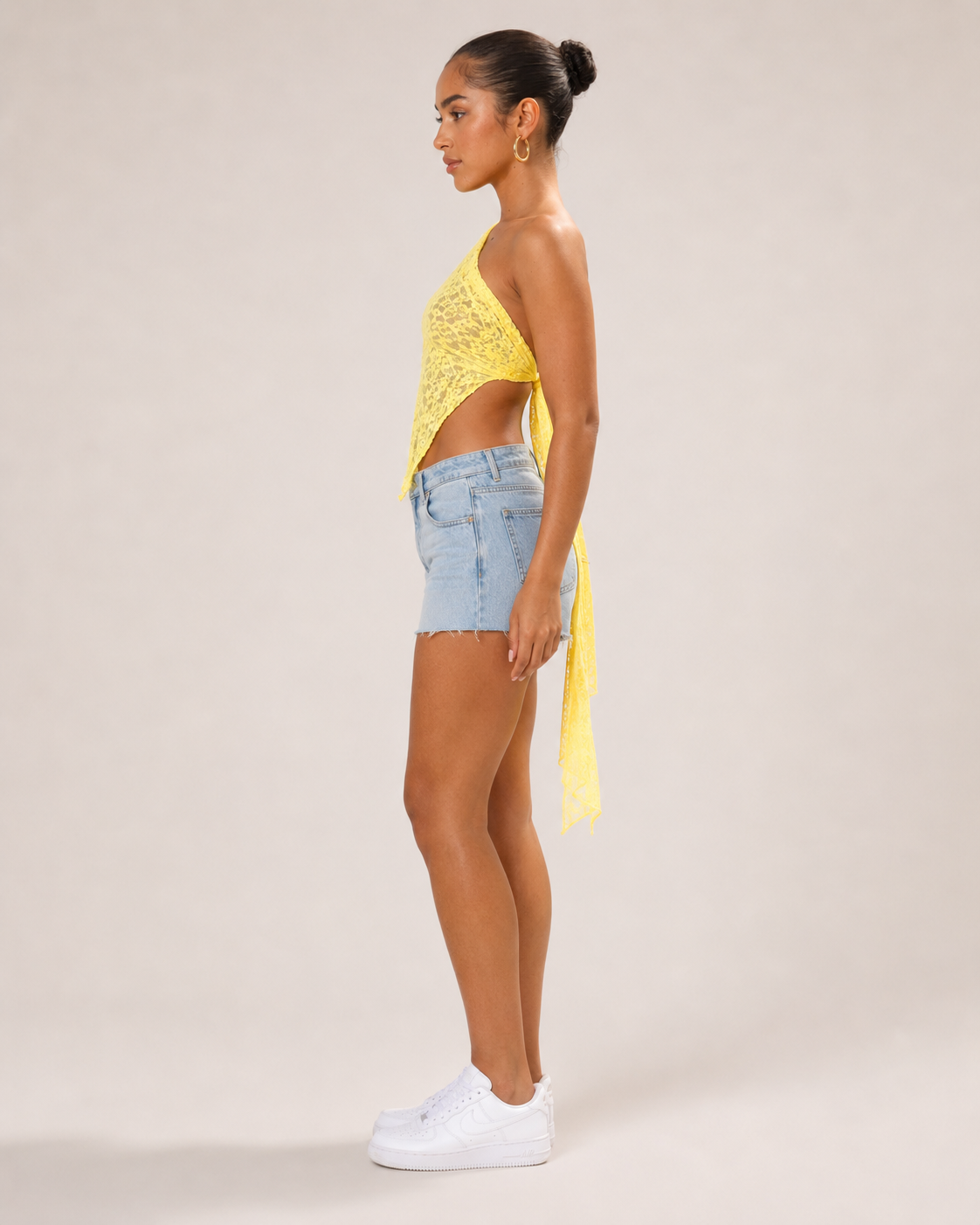 Janira - Kanten One-Shoulder Top Met Asymmetrische Halslijn