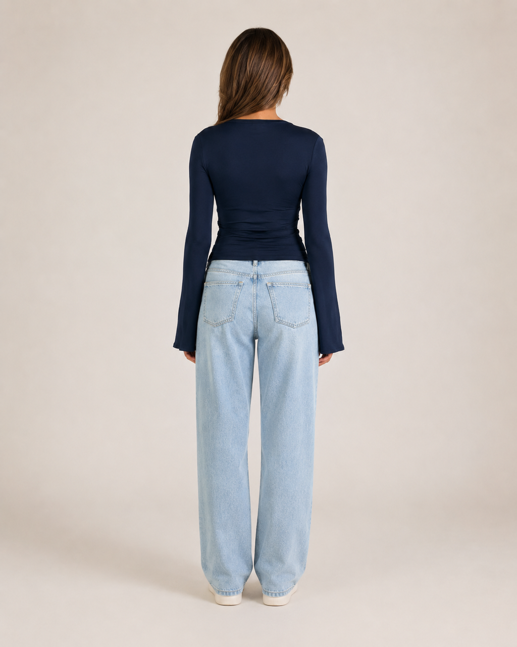 Jorinde - Longsleeve T-Shirt Met V-Hals En Kantafwerking