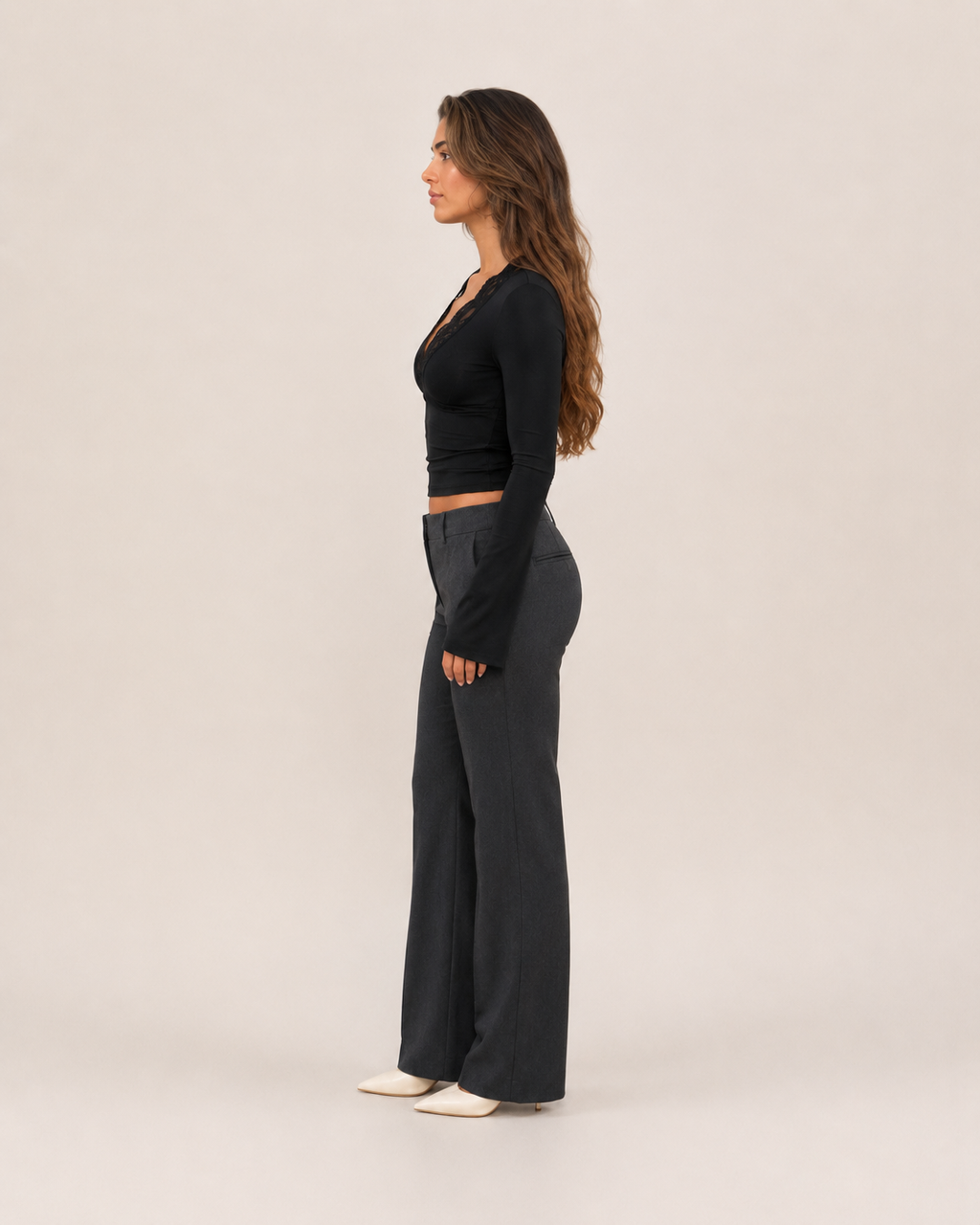 Jorinde - Longsleeve T-Shirt Met V-Hals En Kantafwerking