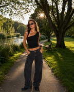 Jolina - Zwarte One-Shoulder Top Met Cut-Out Detail