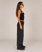 Jolina - Zwarte One-Shoulder Top Met Cut-Out Detail